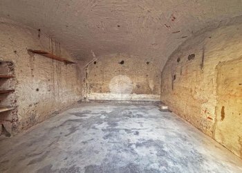 Garage - Parking Via Virginio, Pinerolo - photo 2