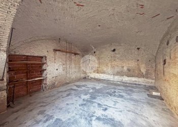 Garage - Parking Via Virginio, Pinerolo - photo 3