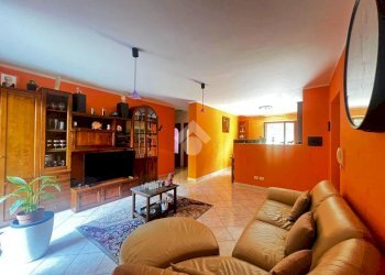 Four-room apartment Strada del Mondino, Castiglione Torinese - photo 5