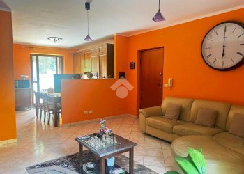 Four-room apartment Strada del Mondino, Castiglione Torinese - photo 9