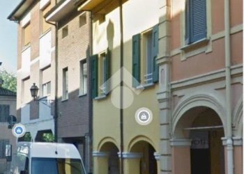 Casa semi indipendente piazza dei martiri, Carpi - foto 1