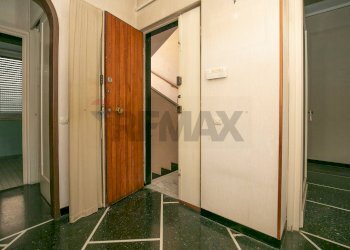 Two-room apartment Viale Virginia Centurione Bracelli, 58 
 Marassi, Genova (neighborhood Marassi) - photo 15