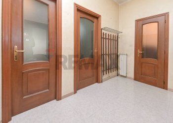 One-room apartment Via Michelangelo Rulfi, 4 
 Borgata Vittoria, Torino (neighborhood Borgo Vittoria) - photo 12