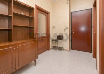 One-room apartment Via Michelangelo Rulfi, 4 
 Borgata Vittoria, Torino (neighborhood Borgo Vittoria) - photo 13