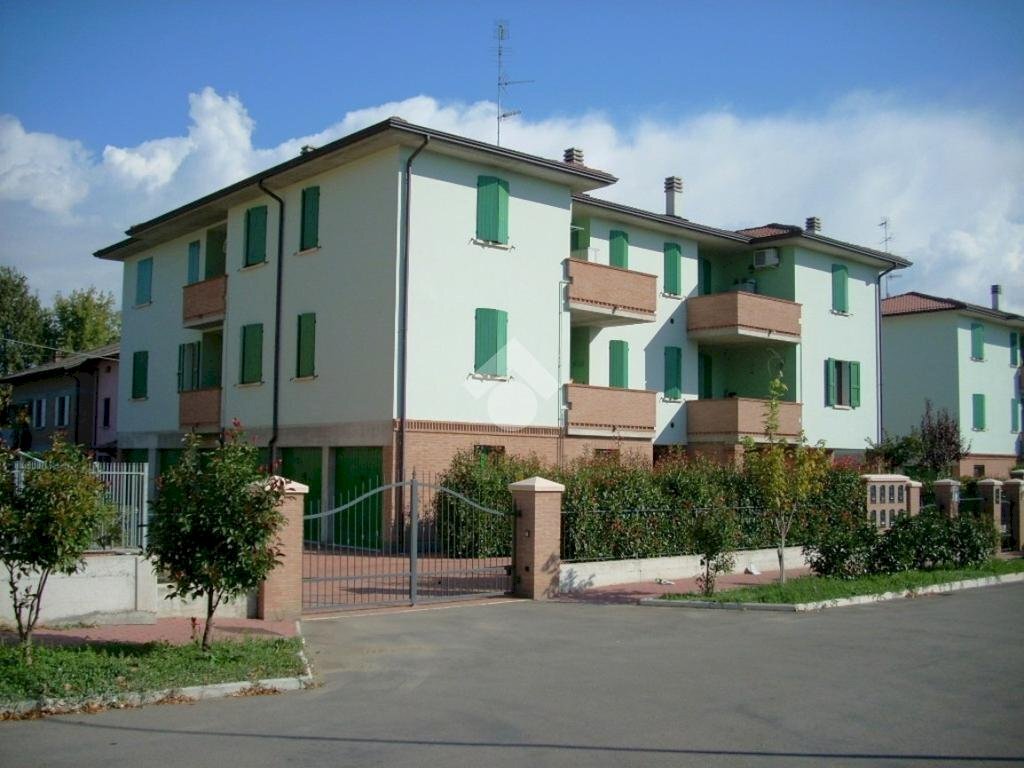 Three-room apartment Via luzi, Cadelbosco di Sopra - photo 1