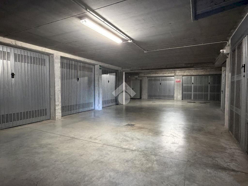 Box Via Della Repubblica, Cavriago - photo 1