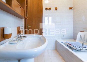 Foto 18 - Villa a Schiera capitello
 
20, Paese - foto 18