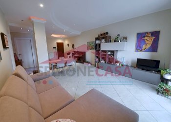 Foto 2 - Quadrilocale VIA FRUA
 
79/A, Saronno - foto 2