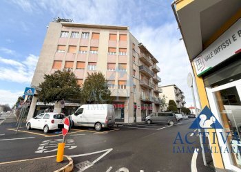 Foto 27 - Trilocale Via Luigi Cadorna
 
3, Canegrate - foto 27