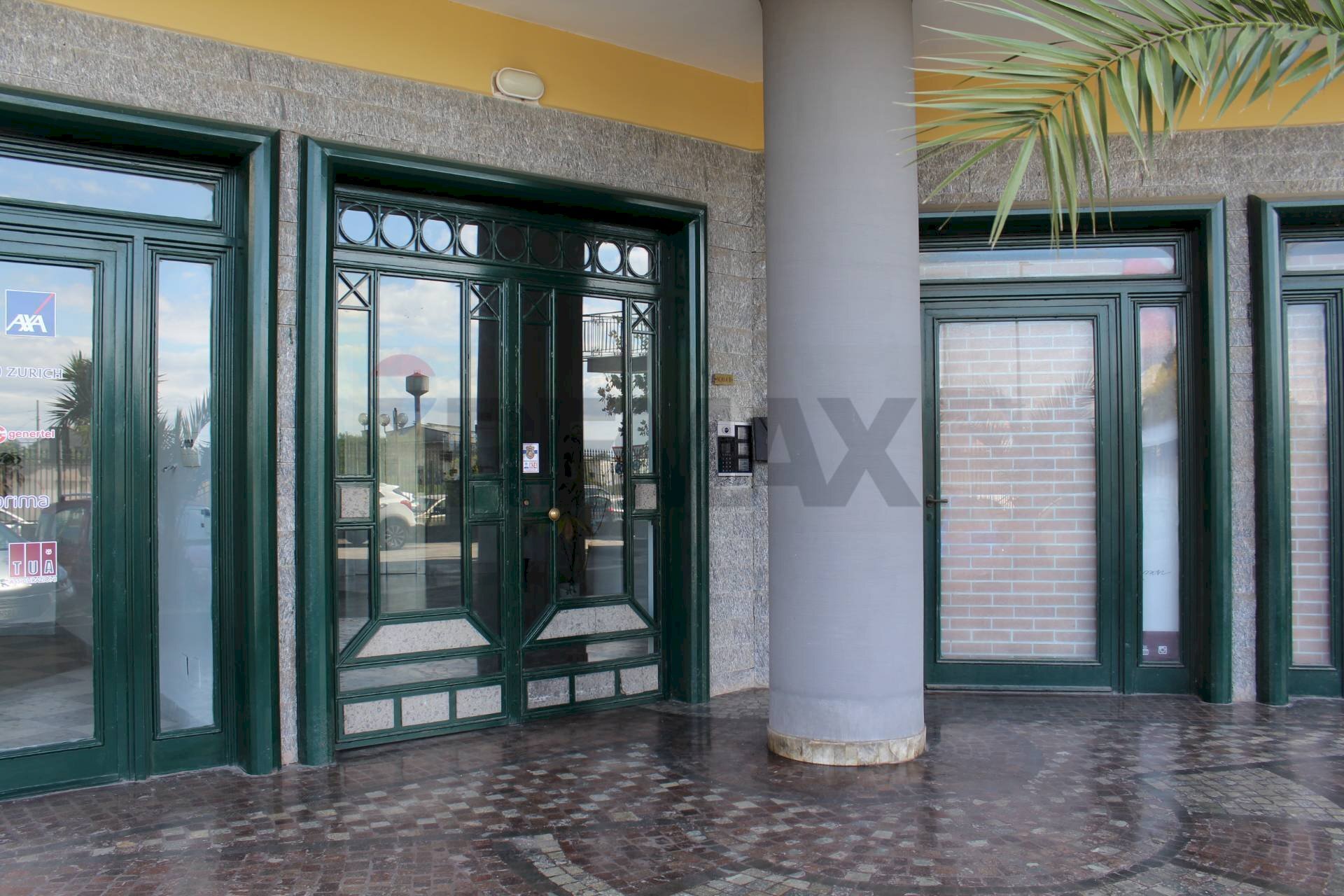 Ricezione / Lobby - Quadrilocale Via Giovanni Boccaccio
 
36, Casoria - foto 2