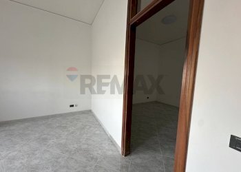 Stanza vuota - Quadrilocale Via Giovanni Boccaccio
 
36, Casoria - foto 9