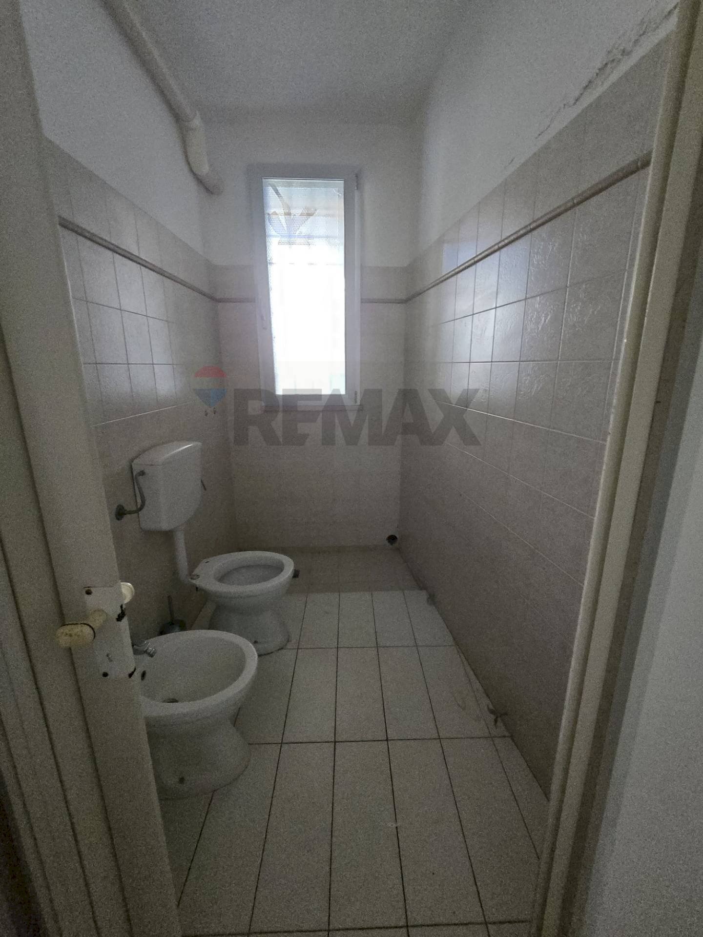 Bagno - Locale Commerciale via leverano
13, Carmiano - foto 2