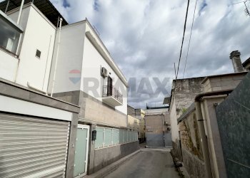 Edificio all\'aperto - Independent house Via Piave
 
56-58, Bari - photo 2