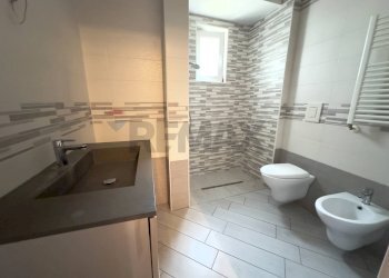 Bagno - Independent house Via Piave
 
56-58, Bari - photo 16