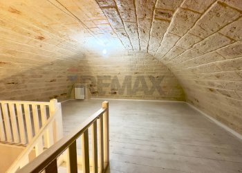 Camera soppalco - Independent house Via Piave
 
56-58, Bari - photo 20