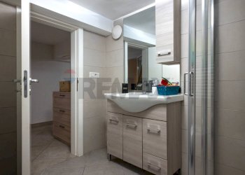 Bagno - Independent house Via Piave
 
56-58, Bari - photo 26