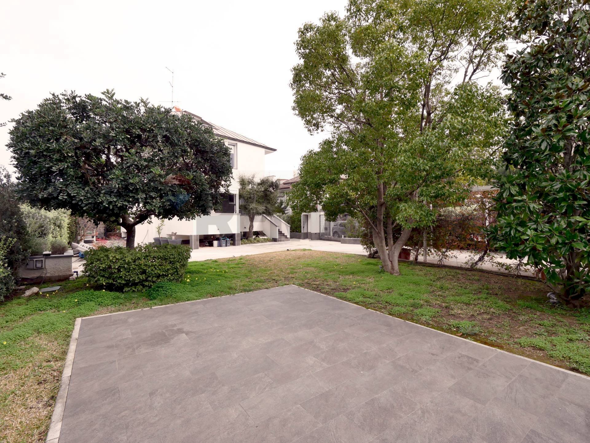 Giardino - Villa Via Giovanni Gentile
 
87, Bari - foto 3