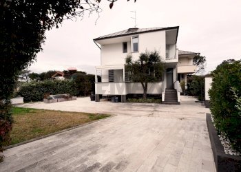 Casa all\'aperto - Villa Via Giovanni Gentile
 
87, Bari - foto 2
