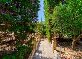 Giardino - Casa indipendente Via Capitano Ramirez
 
45, Vernole - foto 30