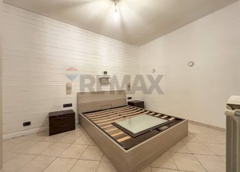 Camera / camera da letto - Monolocale Via Marconi
 
14, Besano - foto 6