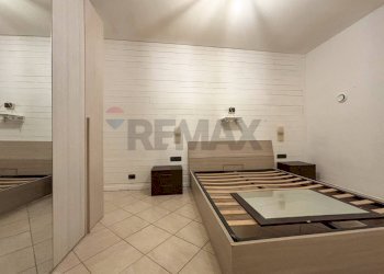 Camera / camera da letto - Monolocale Via Marconi
 
14, Besano - foto 7