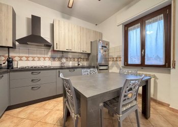 Cucina - Trilocale via Giuseppe Garibaldi
 
3, Saltrio - foto 4