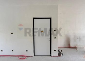 Stanza vuota - Trilocale Via Monfalcone
 
9, Varese - foto 27