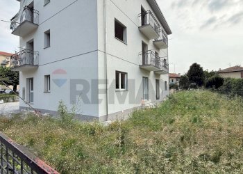 Casa all\'aperto - Trilocale Via Monfalcone
 
9, Varese - foto 29