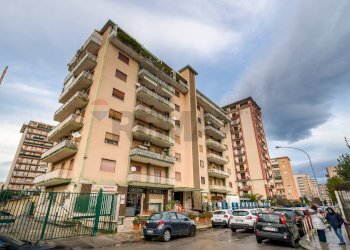 Edificio all\'aperto - Appartamento Via Rinaldo Montuoro
 
9, Palermo - foto 1