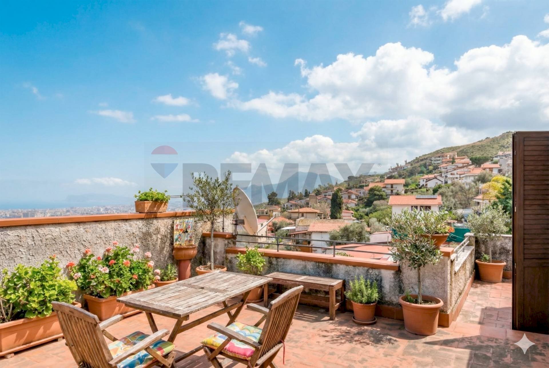 Terrazza - Villa Via Francesco Baracca
 
140/a, Palermo - photo 1