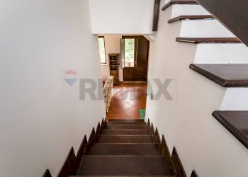 Scale - Villa Via Francesco Baracca
 
140/a, Palermo - photo 17