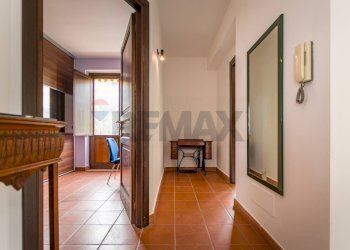 Hall / corridoio - Villa Via Francesco Baracca
 
140/a, Palermo - photo 26