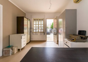 Soggiorno - Office Via Villa Giocosa
 
6, Palermo - photo 3