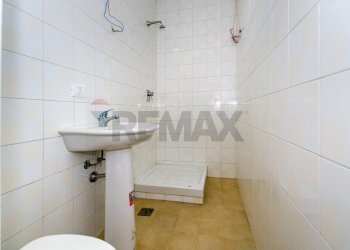 Bagno - Office Via Villa Giocosa
 
6, Palermo - photo 9