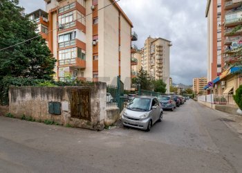 Edificio all\'aperto - Office Via Villa Giocosa
 
6, Palermo - photo 13