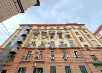 Edificio all\'aperto - Trilocale Via Nuova Poggioreale
 
21D, Napoli - foto 1