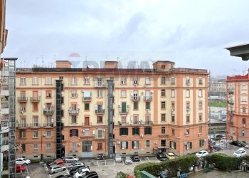 Edificio all\'aperto - Trilocale Via Nuova Poggioreale
 
21D, Napoli - foto 3