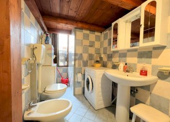 Bagno - Trilocale Via Nuova Poggioreale
 
21D, Napoli - foto 11