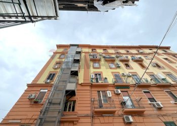 Edificio all\'aperto - Trilocale Via Nuova Poggioreale
 
21D, Napoli - foto 23