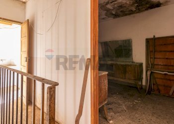 Scale - Independent house Murganzio
 
132, Lentini - photo 5