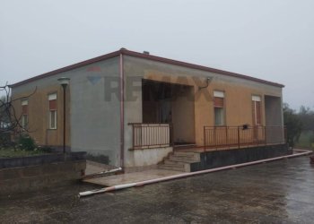 Casa all\'aperto - Villa contrada camemi, Piazza Armerina - foto 1