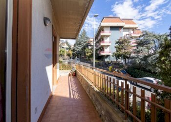 Balcone - Appartamento via matilde serao
 
4, Belpasso - foto 1