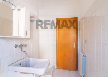 Lavanderia - Four-room apartment via matilde serao
 
4, Belpasso - photo 14