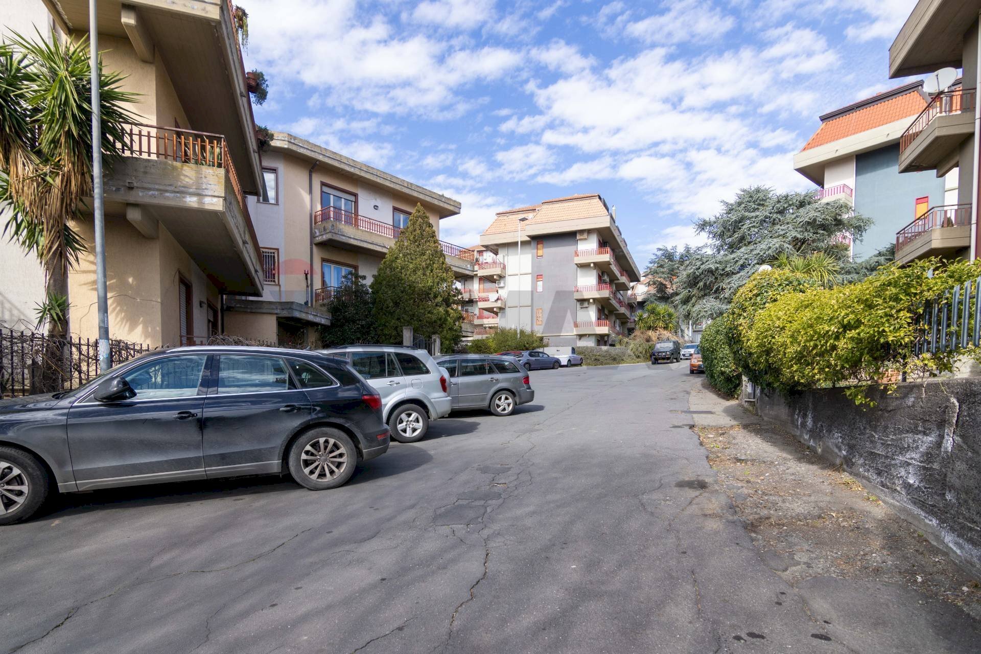 Edificio all\'aperto - Four-room apartment via matilde serao
 
4, Belpasso - photo 3
