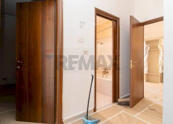 Hall / corridoio - Appartamento via matilde serao
 
4, Belpasso - foto 5