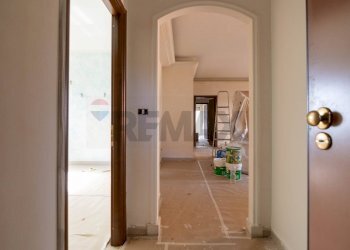 Hall / corridoio - Appartamento via matilde serao
 
4, Belpasso - foto 29