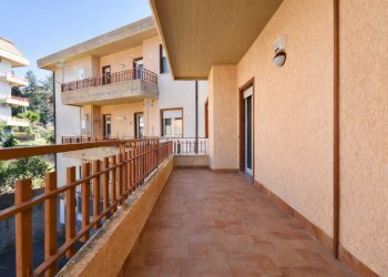 Balcone - Quadrilocale via matilde serao
 
4, Belpasso - foto 23