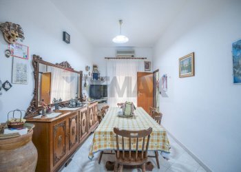 Sala da pranzo - Casa semi indipendente Via celso
 
119, Caltagirone - foto 2