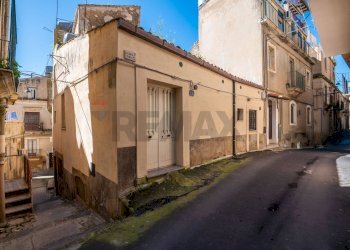 Edificio all\'aperto - Casa semi indipendente Via celso
 
119, Caltagirone - foto 20