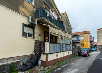 Edificio all\'aperto - Quadrilocale VIA TOSCANA
 
4, Catania - foto 2